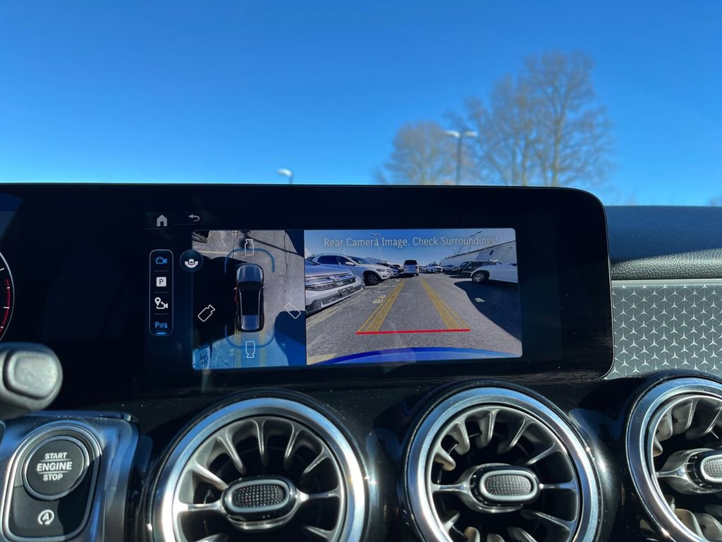 Certified 2025 Mercedes-Benz GLB 250 4MATIC image 24