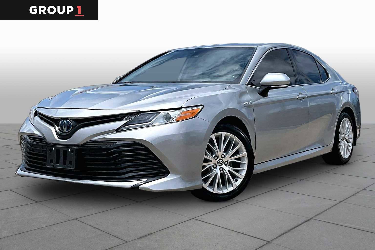 Used 2020 Toyota Camry XLE FWD image 1