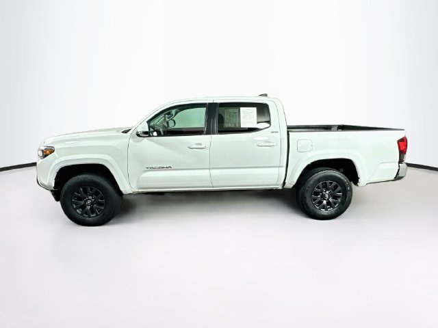 Certified 2023 Toyota Tacoma SR5 AWD/4WD image 5