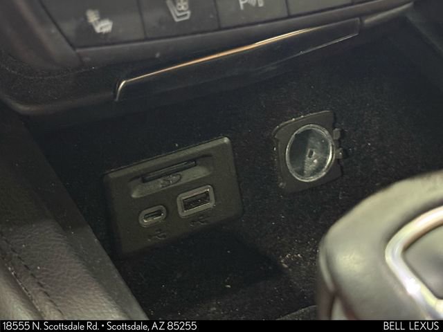 Used 2019 Cadillac XT4 Premium Luxury w/ Enhanced Visibility Package image 23