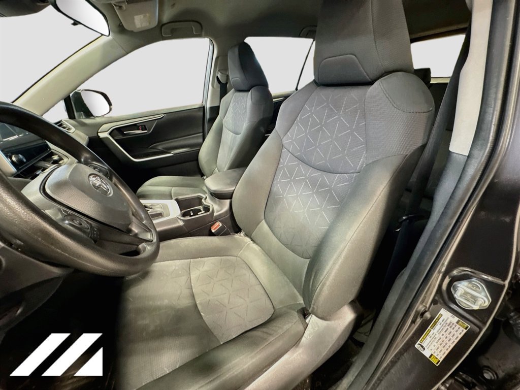 Used 2024 Toyota RAV4 XLE AWD/4WD image 21