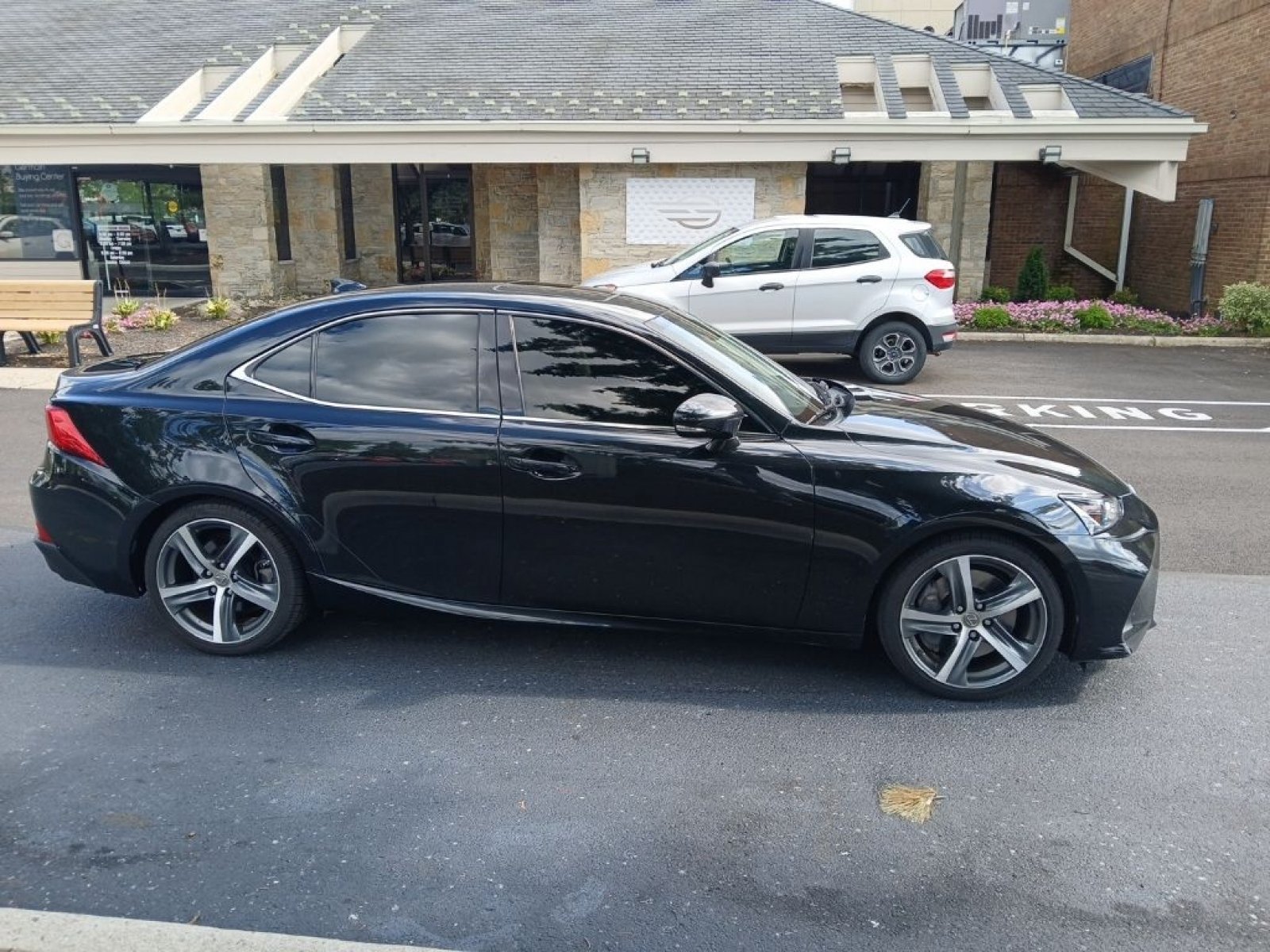 Used 2018 Lexus IS 300 AWD w/ Comfort Package image 4
