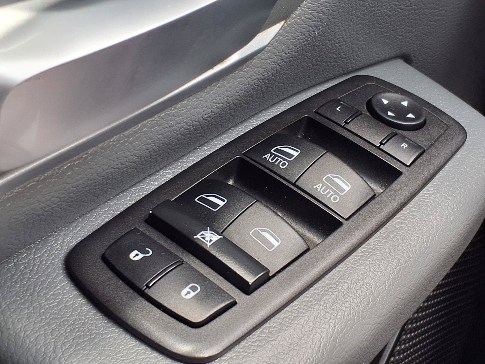 Used 2022 RAM 1500 Big Horn AWD/4WD image 12