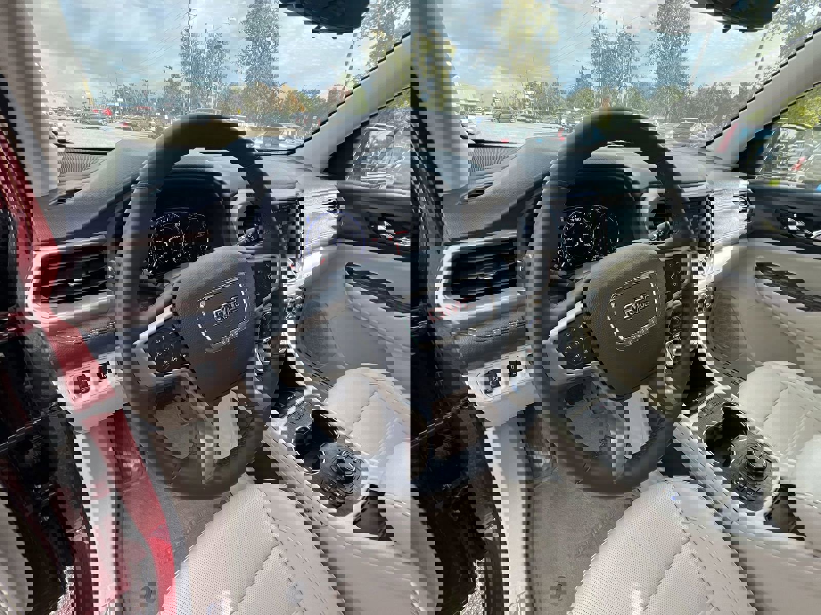 Used 2023 GMC Acadia Denali w/ Denali Ultimate Package image 10