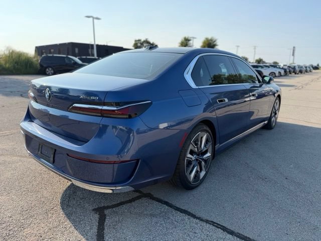 Used 2023 BMW i7 xDrive60 w/ Executive Package 2 AWD/4WD image 5