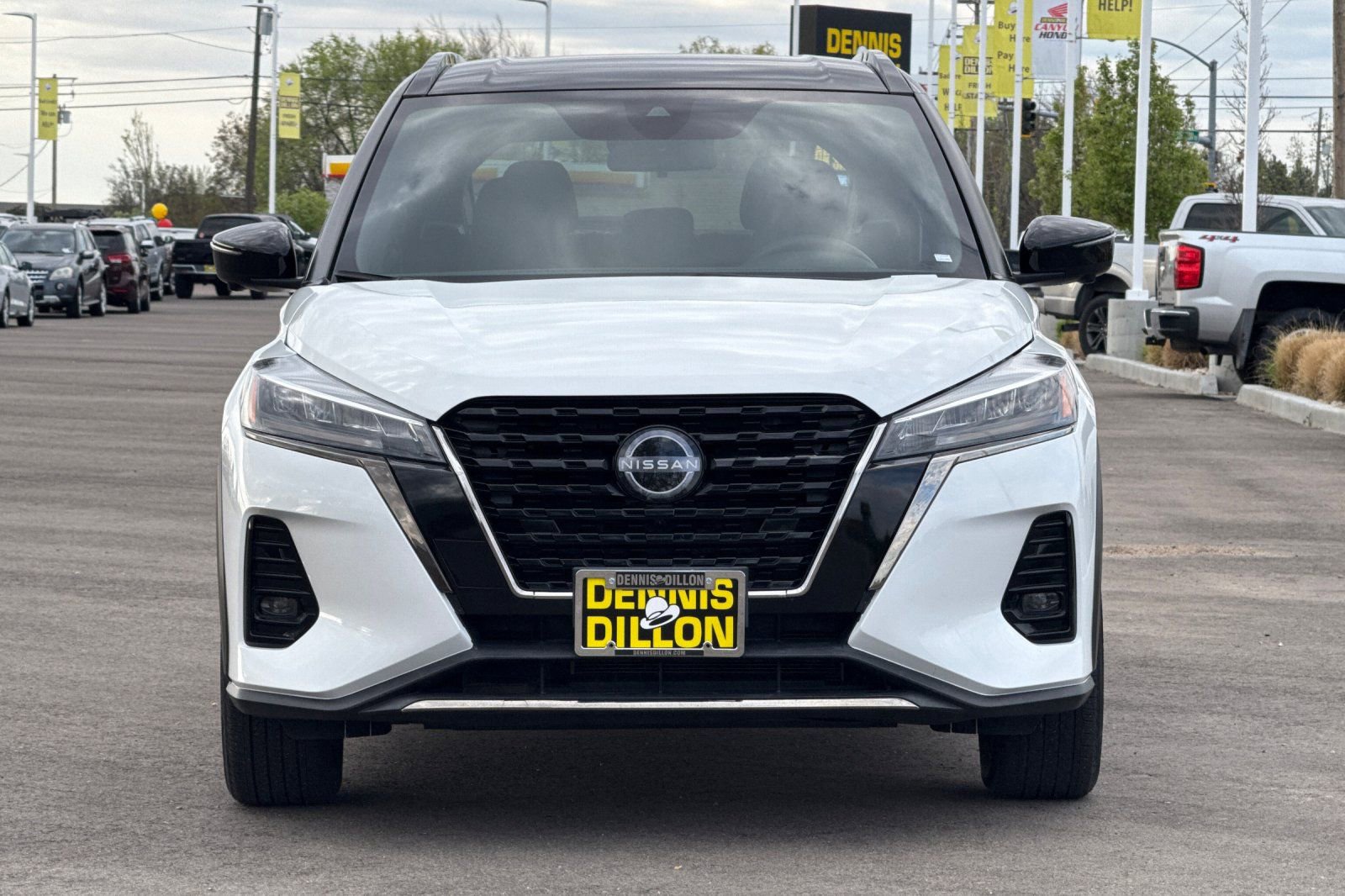 Used 2024 Nissan Kicks SR image 9