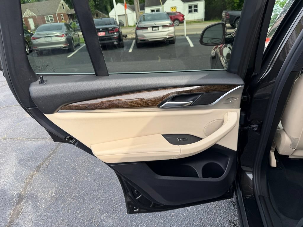 Used 2019 BMW X3 xDrive30i w/ Premium Package AWD/4WD image 12