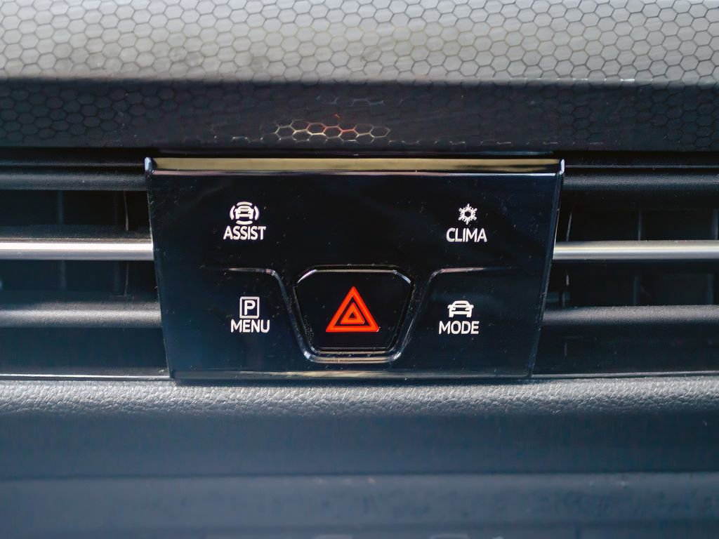 Used 2022 Volkswagen GTI SE FWD image 23