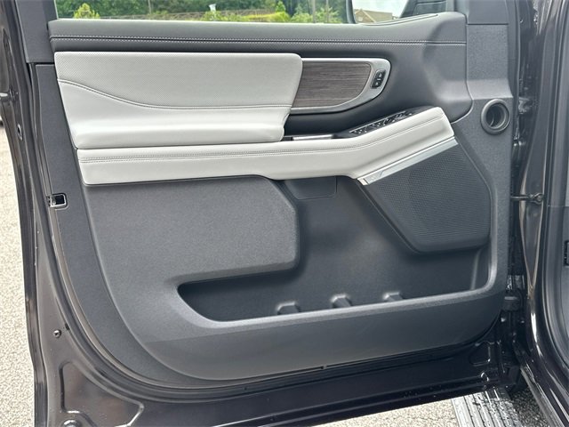 New 2025 Ford Expedition Platinum w/ Platinum Ultimate Package image 10