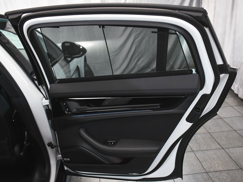 Used 2025 Porsche Panamera 4 image 14