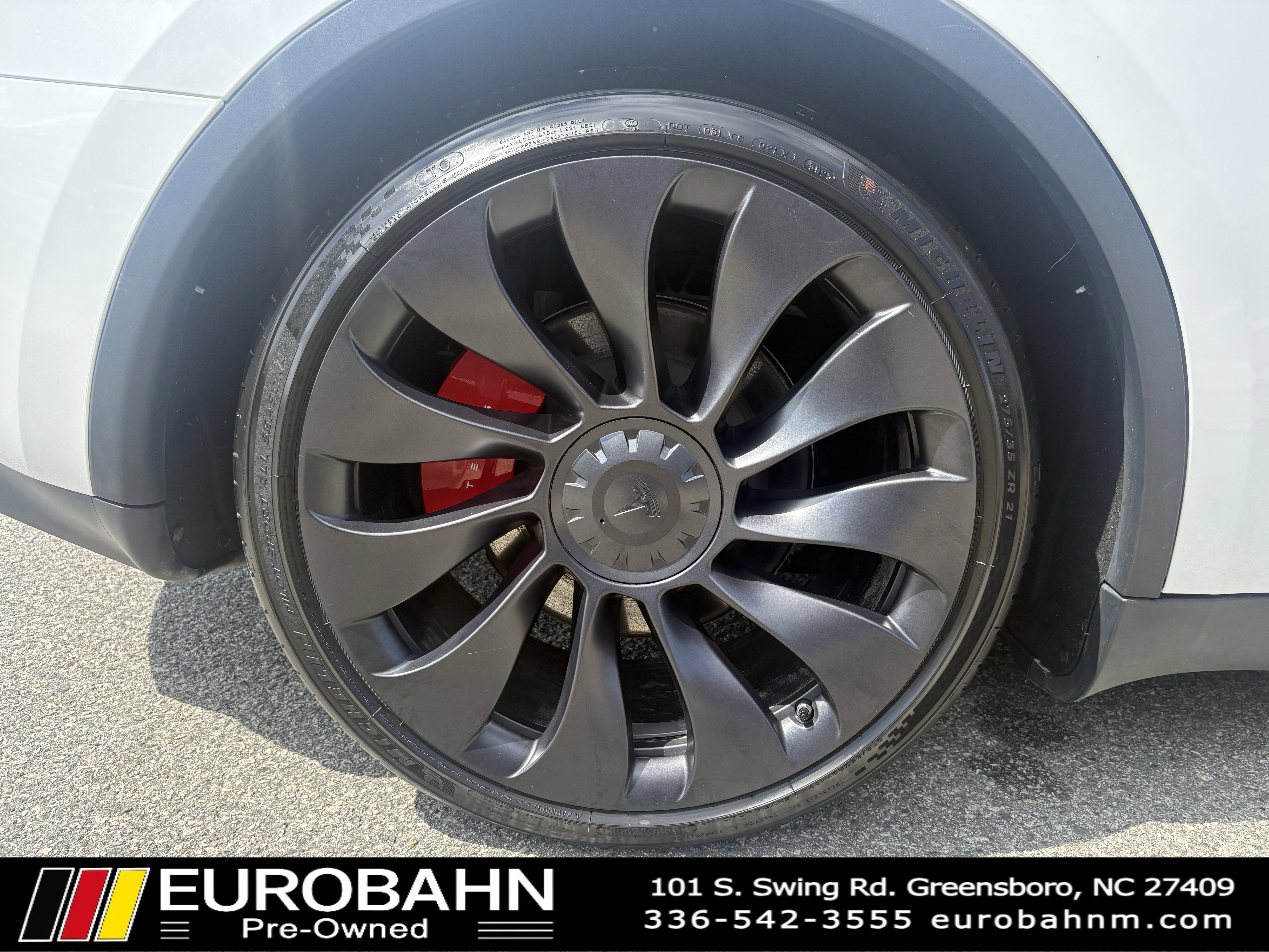 Used 2024 Tesla Model Y Performance image 34