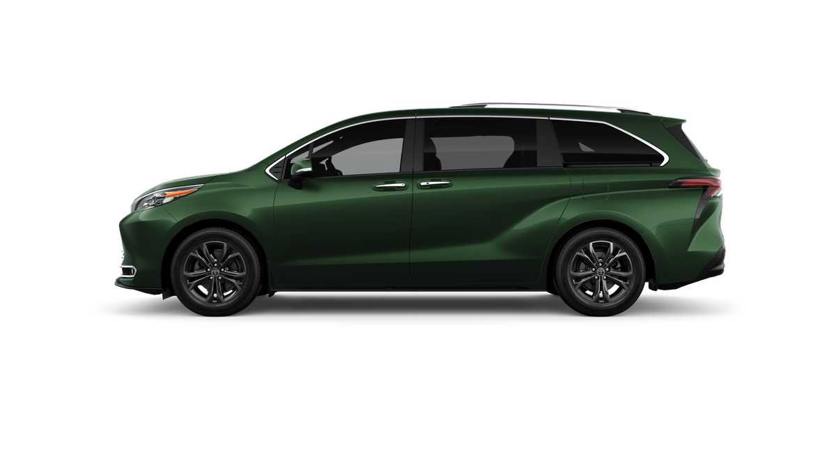 New 2026 Toyota Sienna Platinum AWD/4WD image 4