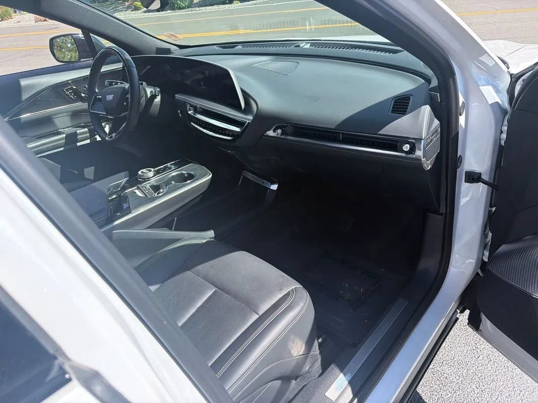 Used 2024 Cadillac Lyriq Sport AWD/4WD image 68
