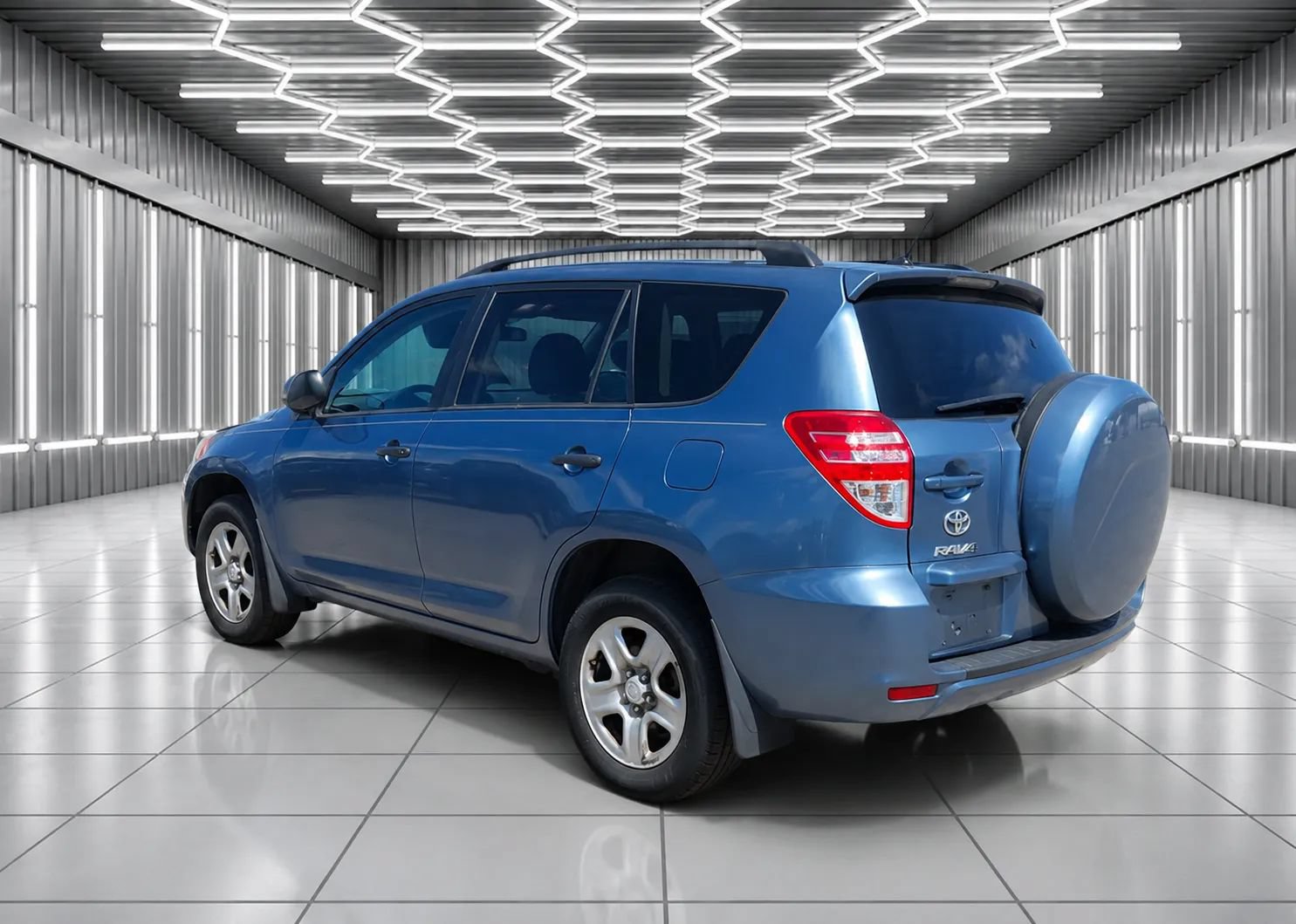 Used 2012 Toyota RAV4 4WD w/ Value Pkg image 3