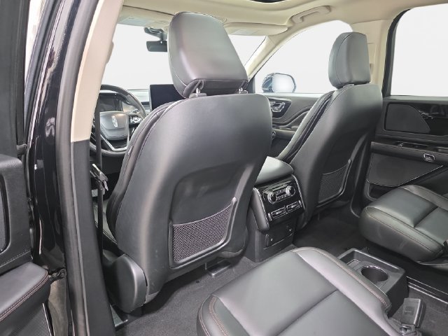 Certified 2024 Lincoln Aviator AWD w/ Premium Package image 10