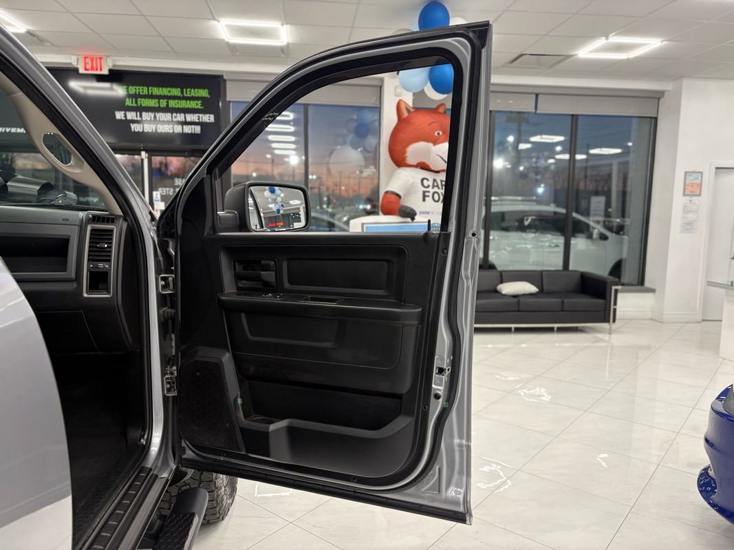 Used 2019 RAM 1500 Express w/ Wheel & Sound Group image 34