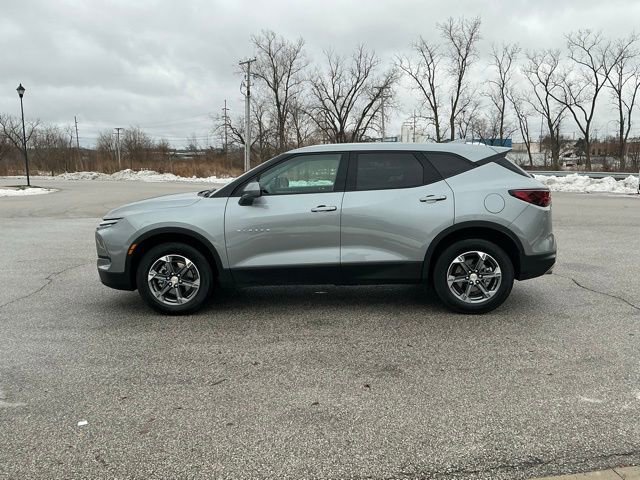 Used 2025 Chevrolet Blazer LT image 9