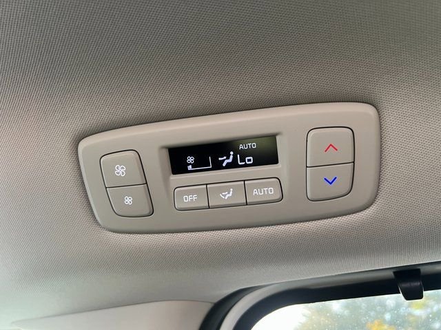 New 2026 Kia Carnival SX w/ SX Dark Edition Package FWD image 35