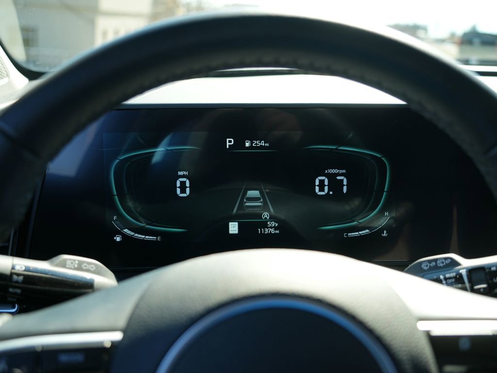 Used 2025 Kia Sportage EX image 12