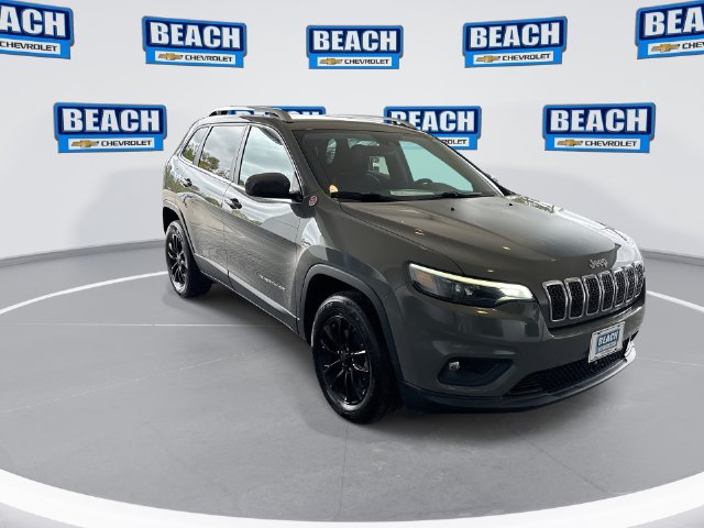Used 2021 Jeep Cherokee Latitude Lux w/ Sun & Sound Group AWD/4WD image 2