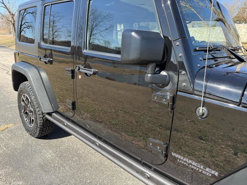 Used 2015 Jeep Wrangler Unlimited Rubicon image 11