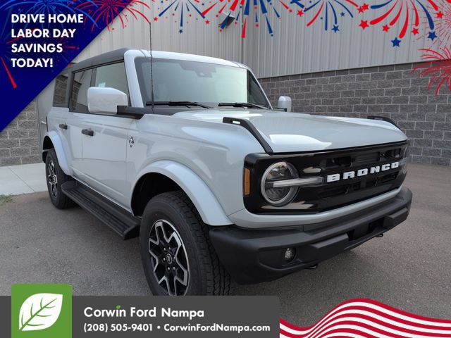 New 2026 Ford Bronco Outer Banks AWD/4WD image 1