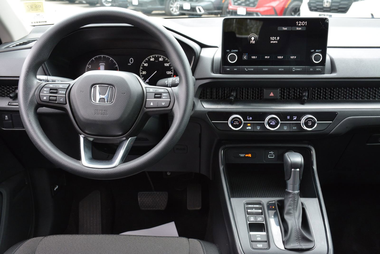 Used 2025 Honda CR-V LX image 9