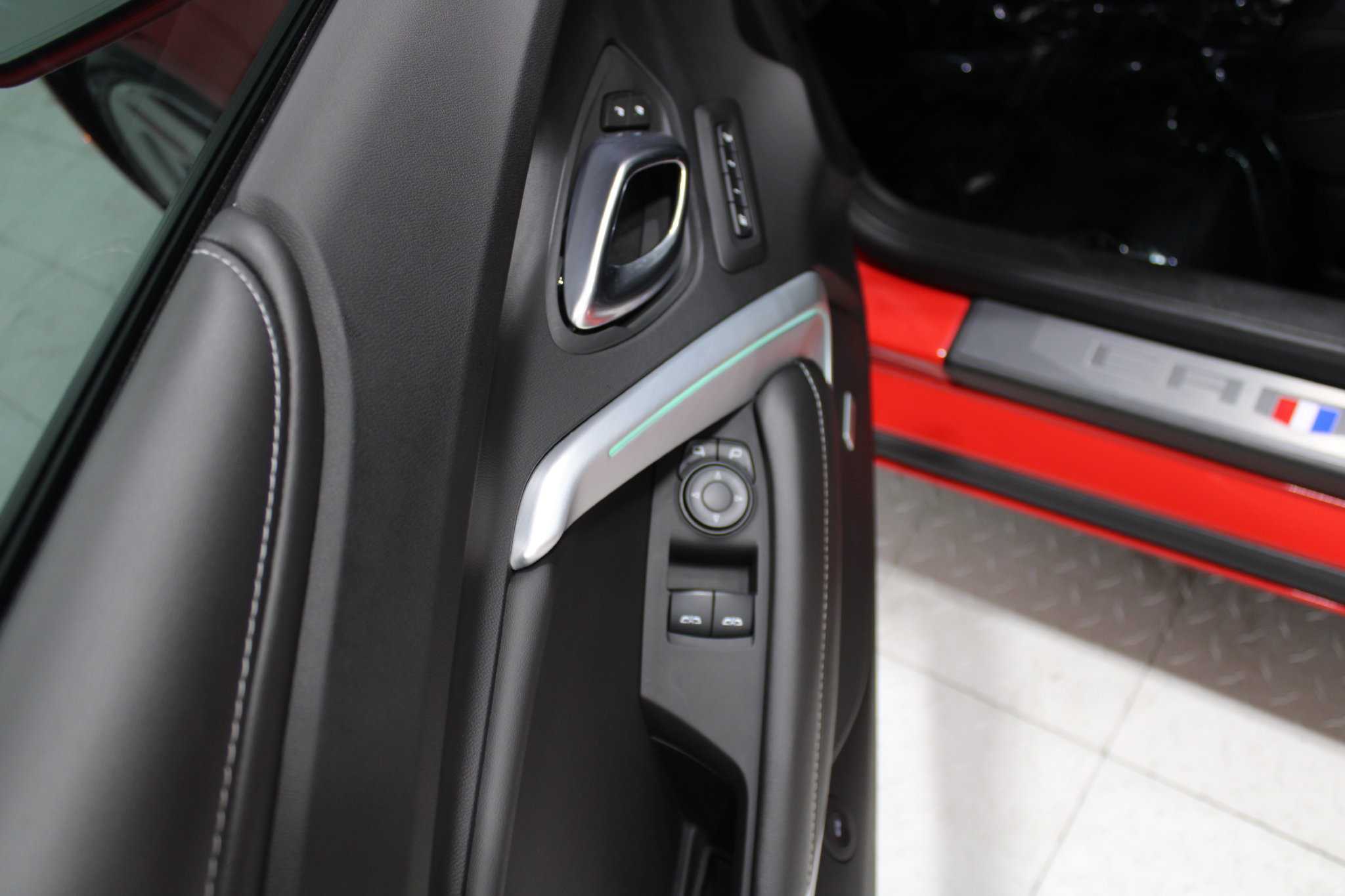 Used 2019 Chevrolet Camaro SS RWD image 34