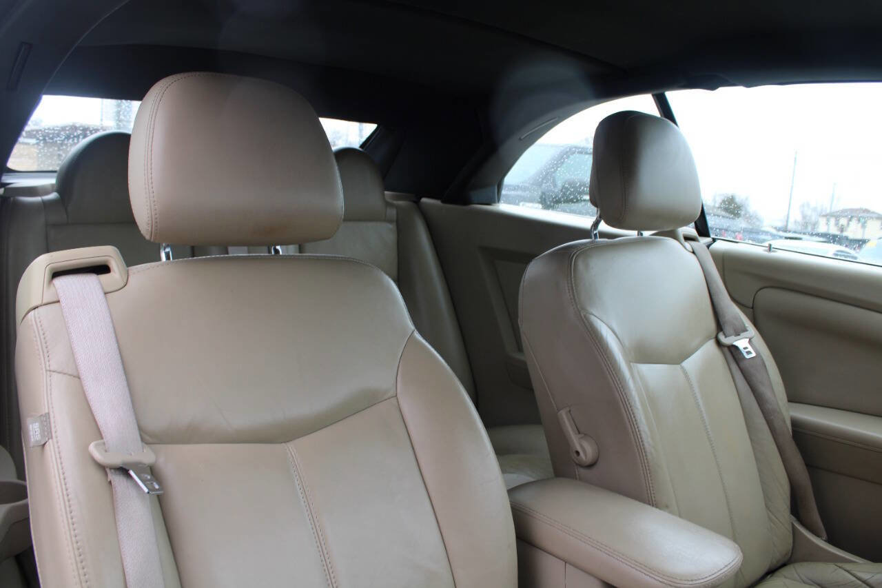 Used 2013 Chrysler 200 Limited image 11