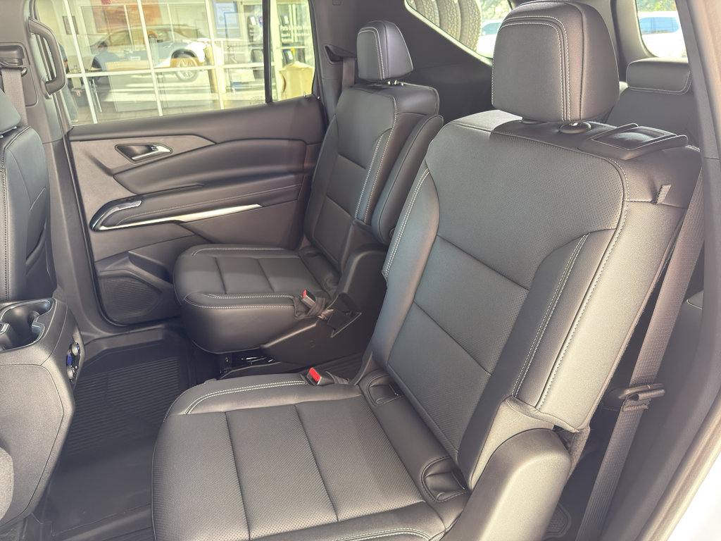 New 2026 Chevrolet Traverse LT w/ LPO, Floor Liner Package image 22