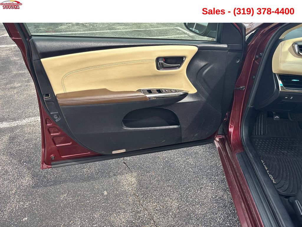 Used 2013 Toyota Avalon XLE FWD image 11