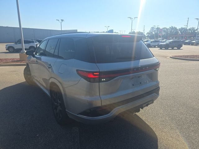 Used 2024 Lexus TX 500h AWD w/ Technology Package image 1