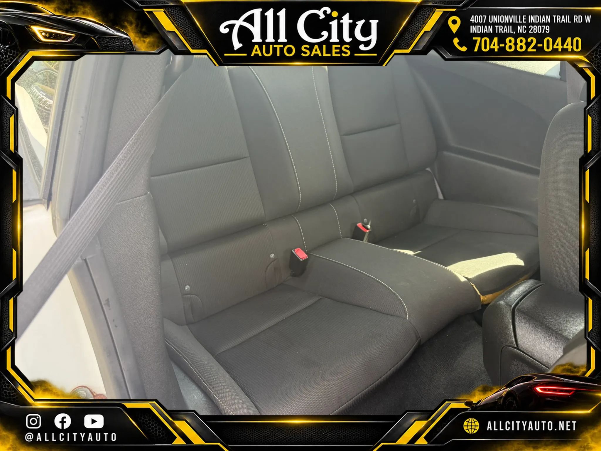 Used 2013 Chevrolet Camaro LT RWD image 16