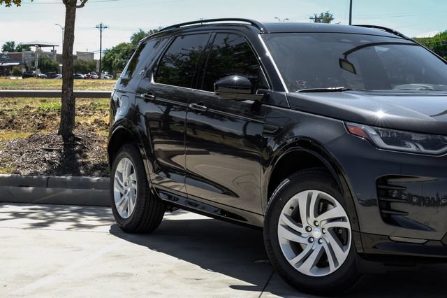 New 2026 Land Rover Discovery Sport Landmark AWD/4WD image 7