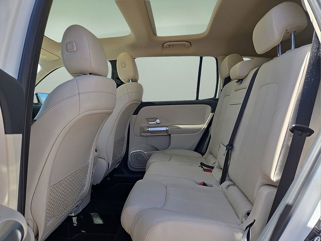 Used 2021 Mercedes-Benz GLB 250 GLB 250 image 16