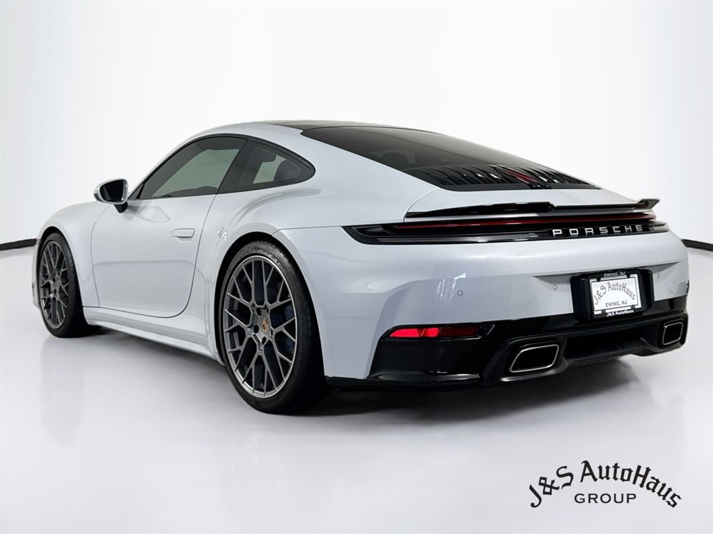 Used 2025 Porsche 911 Carrera w/ Sport Chrono Package RWD image 5