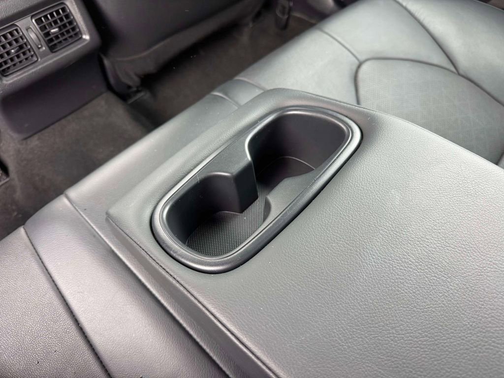 Used 2023 Toyota Camry XSE FWD image 15