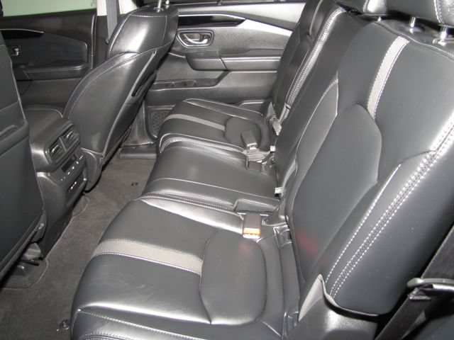 Certified 2025 Honda Pilot EX-L image 11