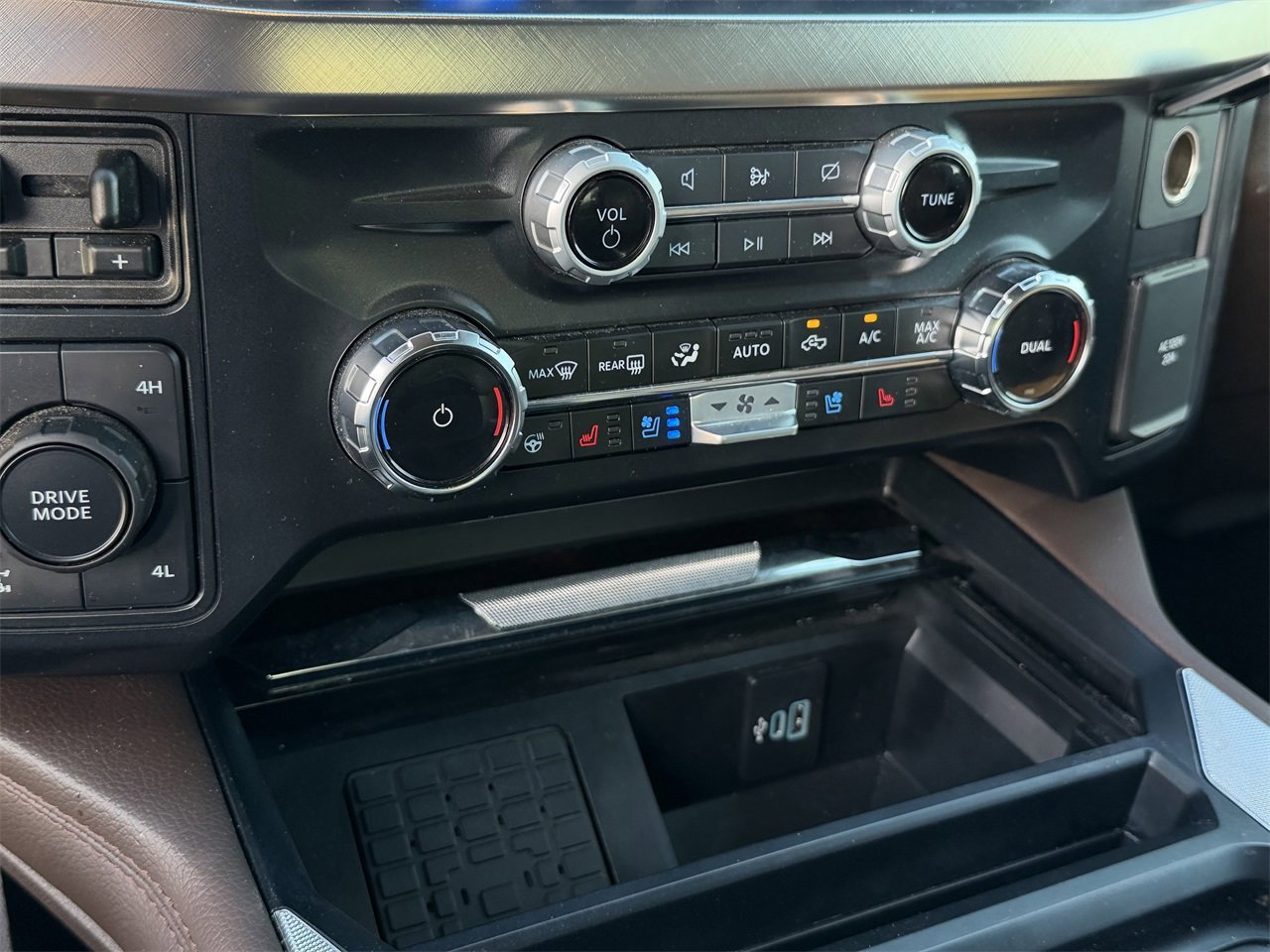 Used 2024 Ford F250 King Ranch w/ Chrome Package image 20