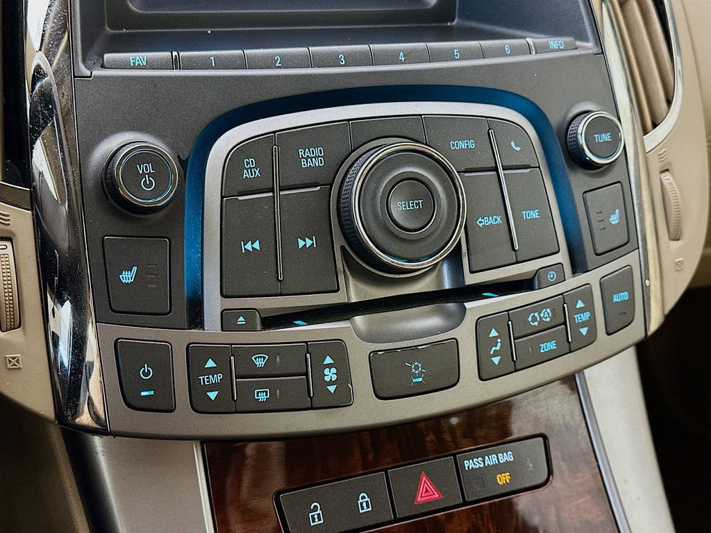 Used 2011 Buick LaCrosse CXL FWD image 18