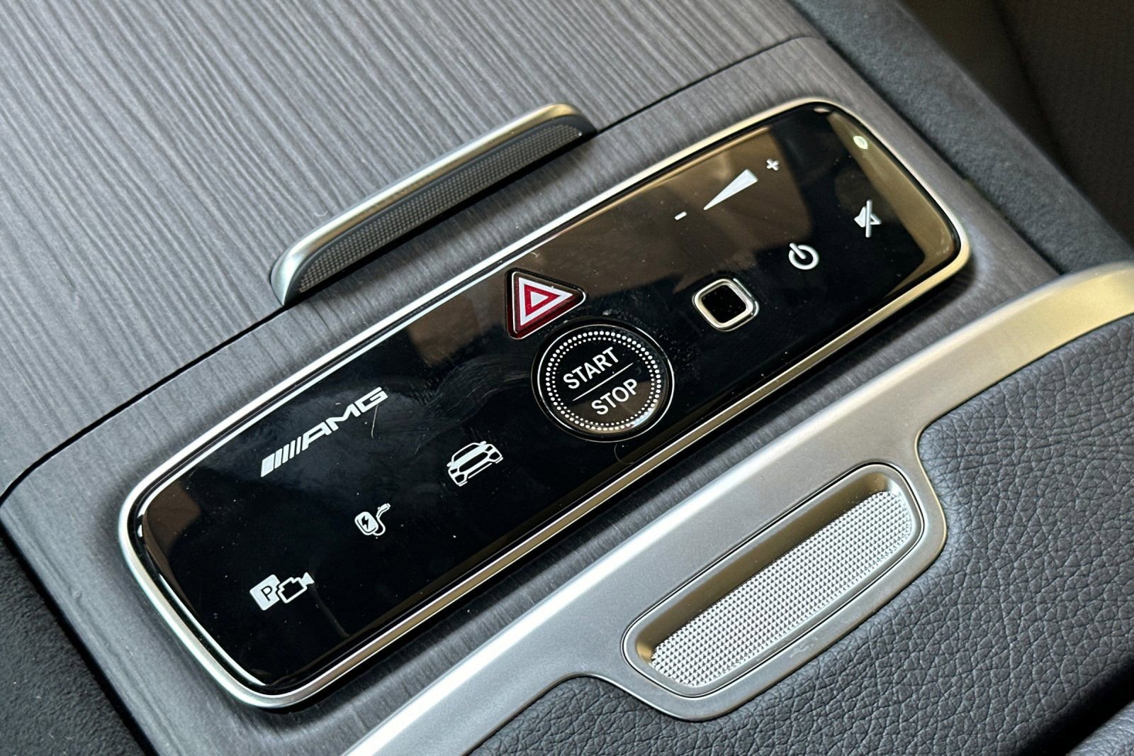 New 2025 Mercedes-Benz EQE AMG 4MATIC SUV image 41