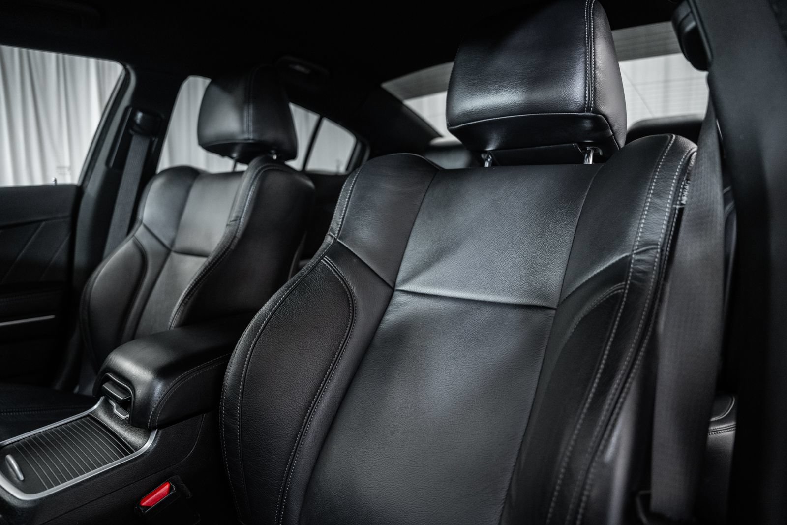 Used 2019 Dodge Charger GT w/ Cold Weather Package RWD image 34