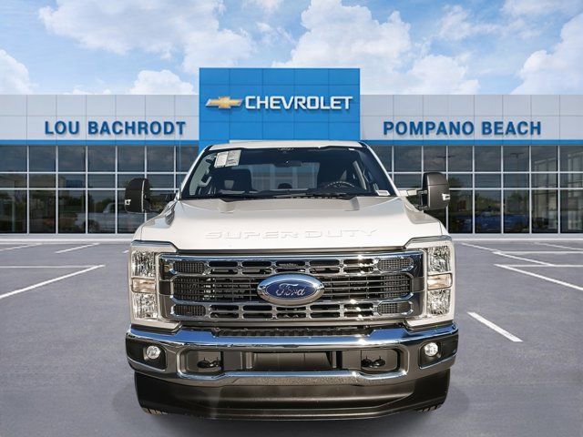 Used 2025 Ford F250 XLT AWD/4WD image 3
