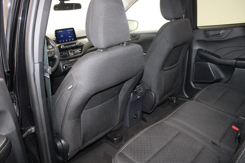 Used 2025 Ford Escape Active AWD/4WD image 21