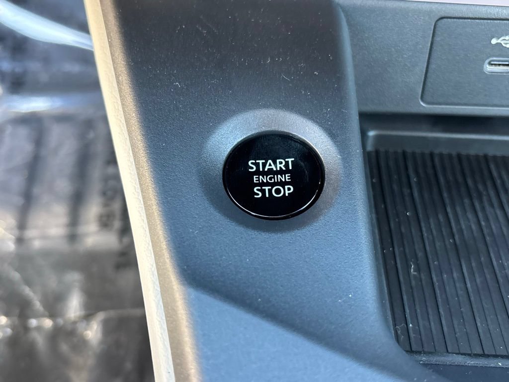 New 2026 Nissan Sentra SL w/ Floor Mat Package FWD image 18