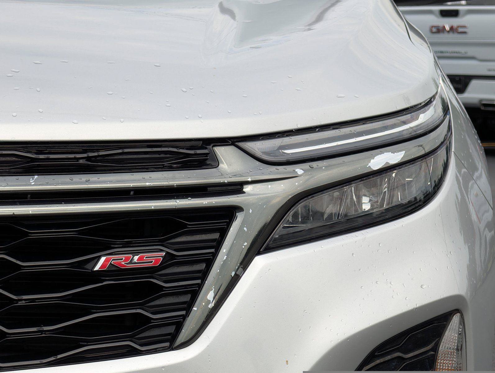 Used 2022 Chevrolet Equinox RS w/ RS Leather Package FWD image 9