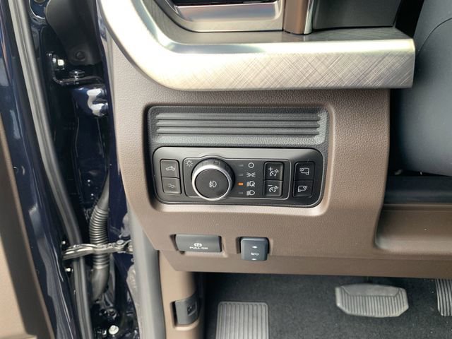 New 2025 Ford F350 King Ranch w/ FX4 Off-Road Package image 30