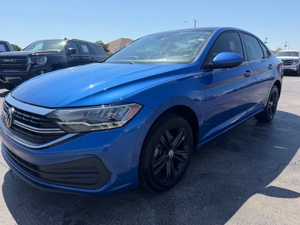Used 2022 Volkswagen Jetta SE FWD image 11