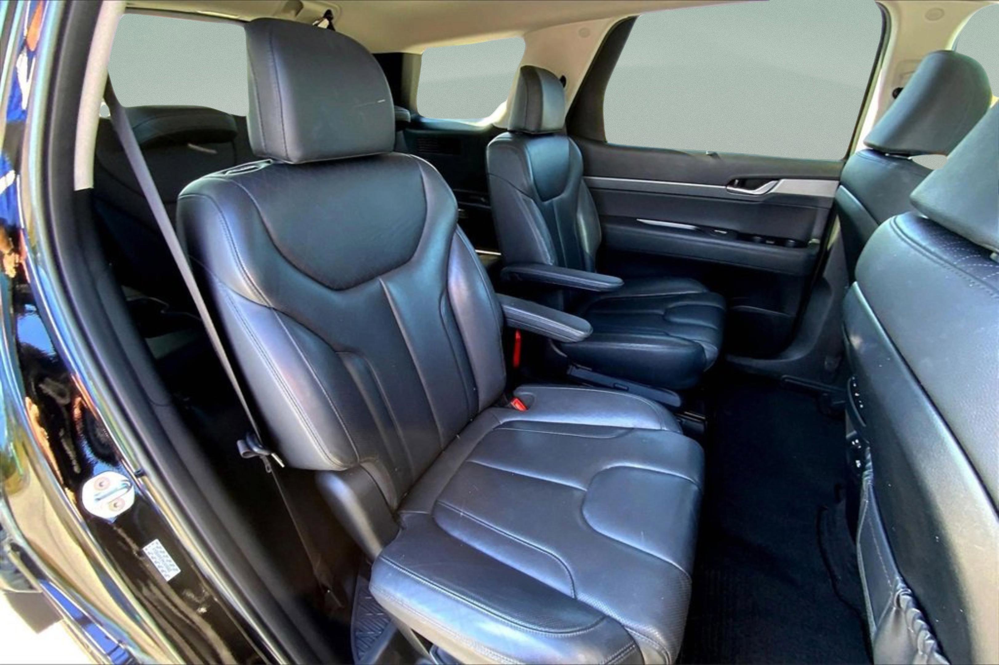 Used 2022 Hyundai Palisade SEL w/ Premium Package image 28