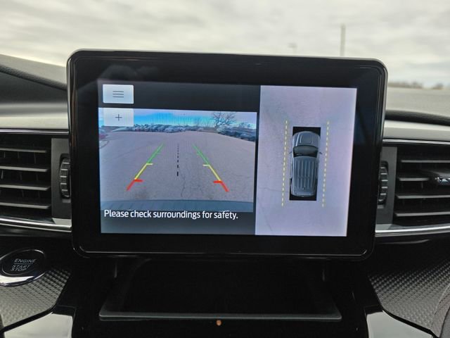 Certified 2023 Ford Explorer ST-Line image 17